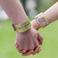 Preview: Schnapparmband reflektierend "Gott liebt mich – Gott ist bei mir – Gott beschützt mich“