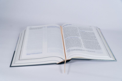 Elberfelder Bibel mit Erklärungen