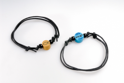 Armband "WWJD" mit gelber Fimo-Perle