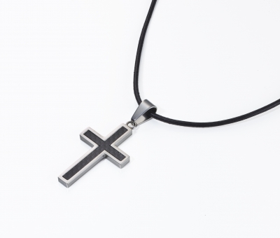 Anhänger "Kreuz mit Carbon" - Edelstahl